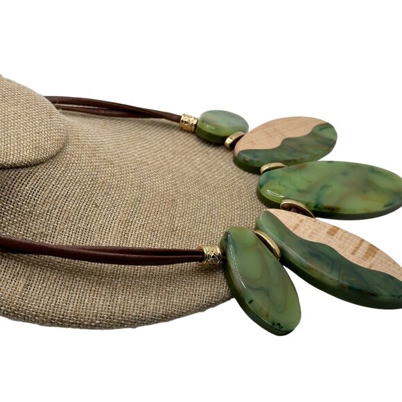 Boho Chic Statement Necklace Green Natural Wood Resin Bead Accent Tropical - Picture 3 of 9